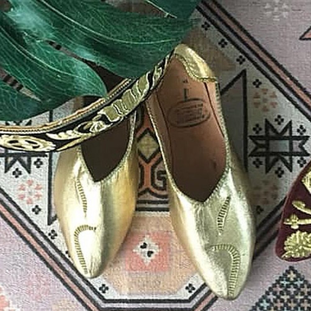 Authentic Vintage Moroccan Slippers- Gold Babouche